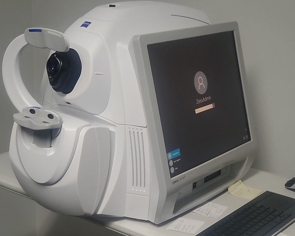 Retinal imaging equipment in an exam room at Webb Eyecare.